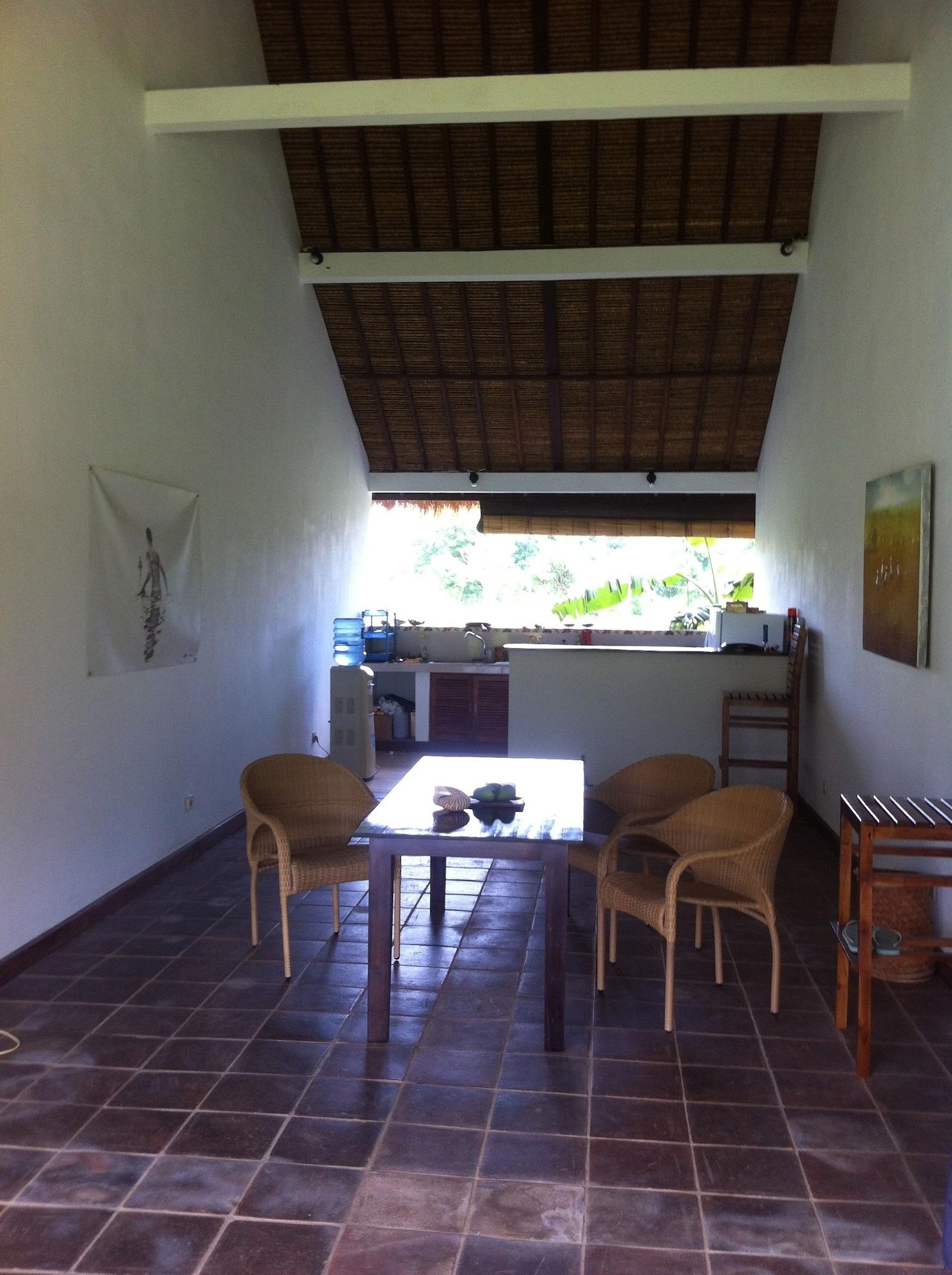 Sunia Loka Bungalows & Dive Center 페무테란 외부 사진