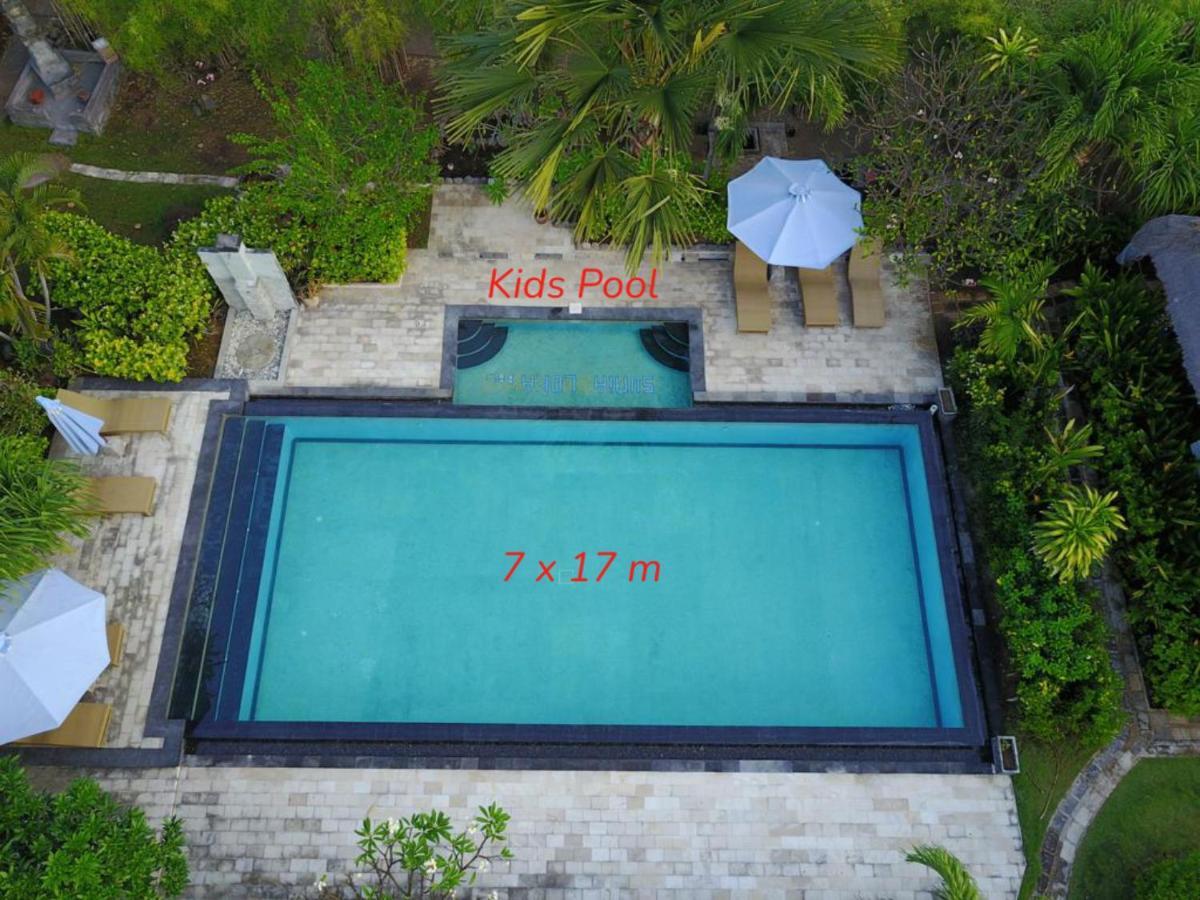 Sunia Loka Bungalows & Dive Center 페무테란 외부 사진