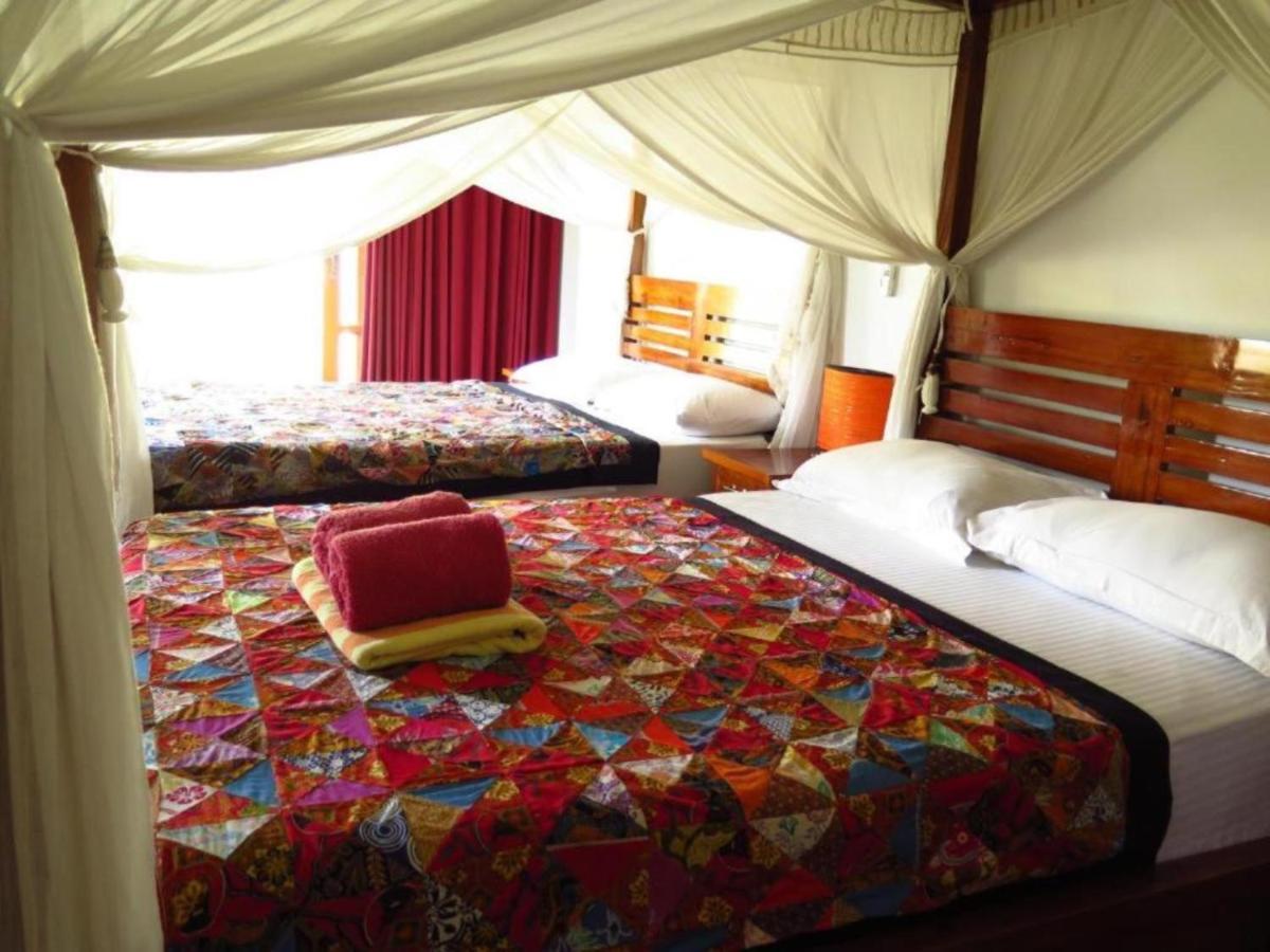 Sunia Loka Bungalows & Dive Center 페무테란 외부 사진