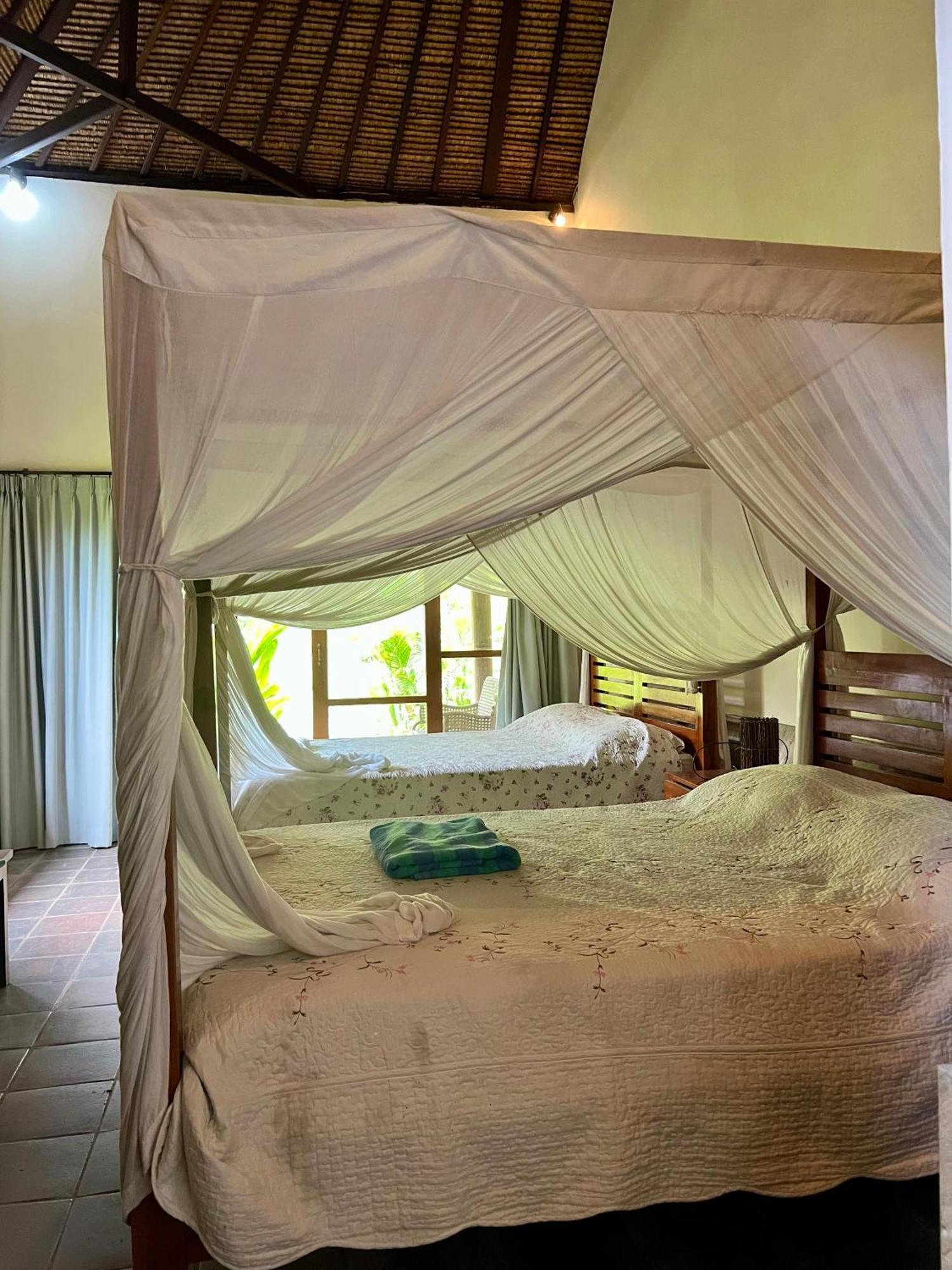 Sunia Loka Bungalows & Dive Center 페무테란 외부 사진