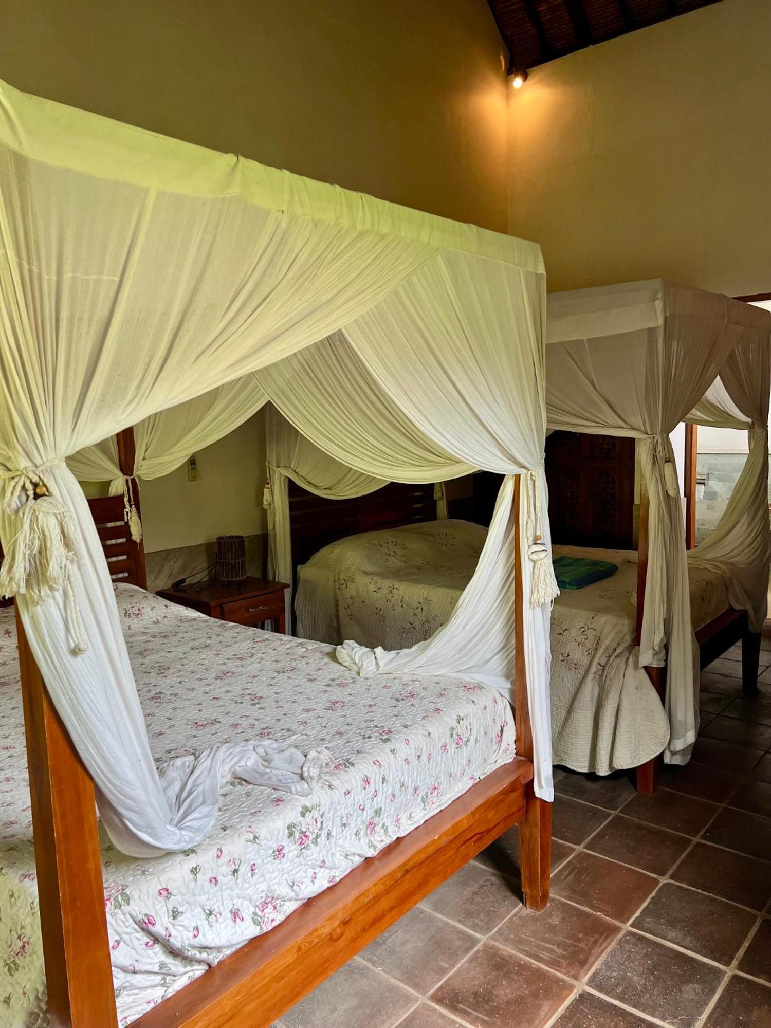 Sunia Loka Bungalows & Dive Center 페무테란 외부 사진